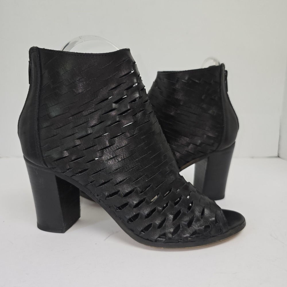 Piampiani Perforated Booties 36 Size 5.5 Soft Black Leather Heels Shoes Italy